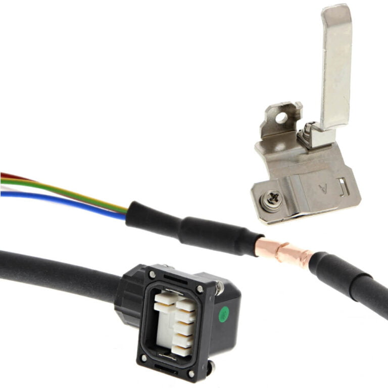 OMRON R88A-CA1A015SF-E SERVO MOTOR POWER CABLE